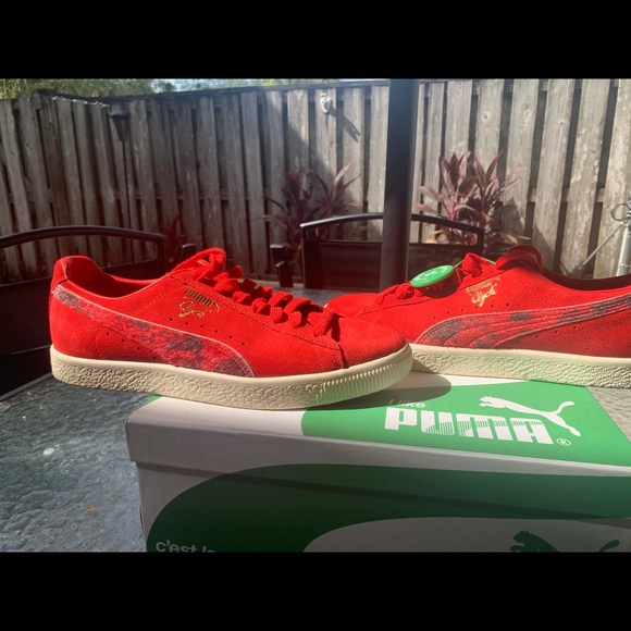 Packer x Clyde Red Shoes - Picture 2 of 2